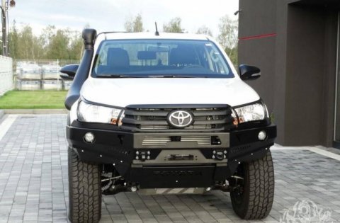 Přední pevnostní nárazník Toyota Hilux Revo 2016+
