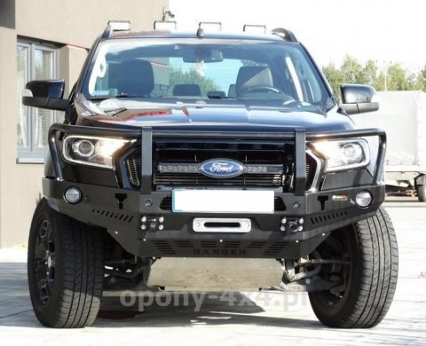 Přední pevnostní nárazník s bullbarem Ford Ranger T6 3.2D od r.v. 2015+