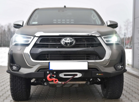 Přední pevnostní nárazník verze slim Toyota Hilux 8/2020+