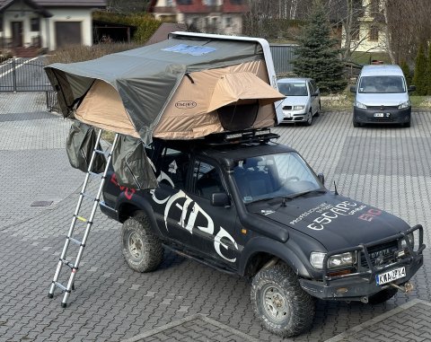 PŮJČOVNA : AUTOSTAN VARIO 210 cm